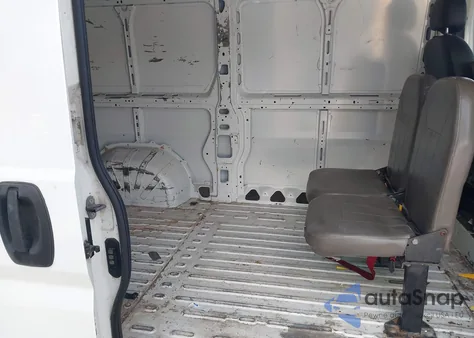 2014 Ram Promaster 1500 Low Roof z USA, uszkodzony, nr VIN 3C6TRVAG3EE105066